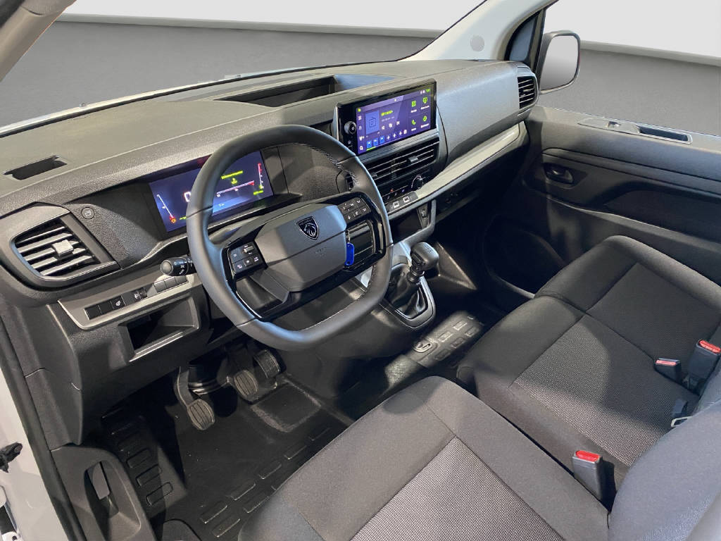 imho8269_2806350 vehicle image