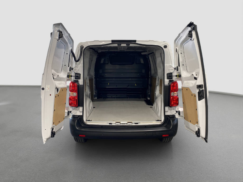 imho8269_2805791 vehicle image