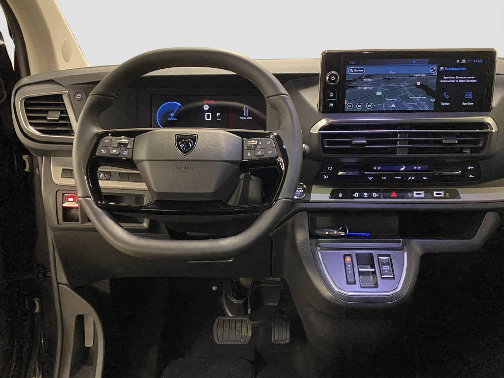 imho8269_2898832 vehicle image