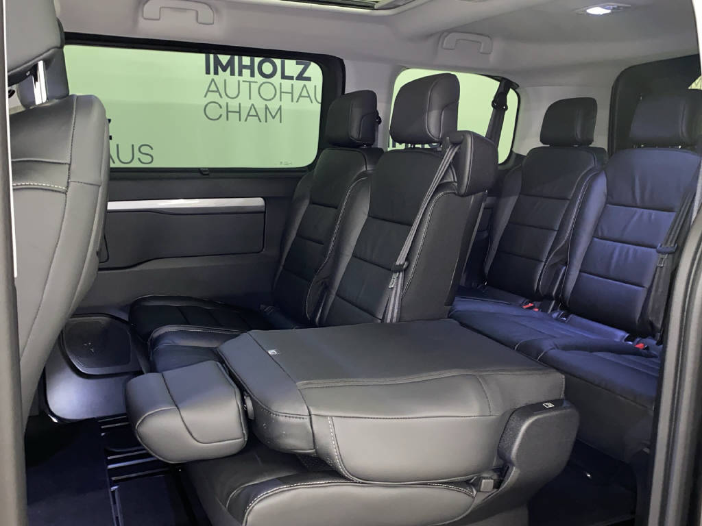 imho8269_2898832 vehicle image