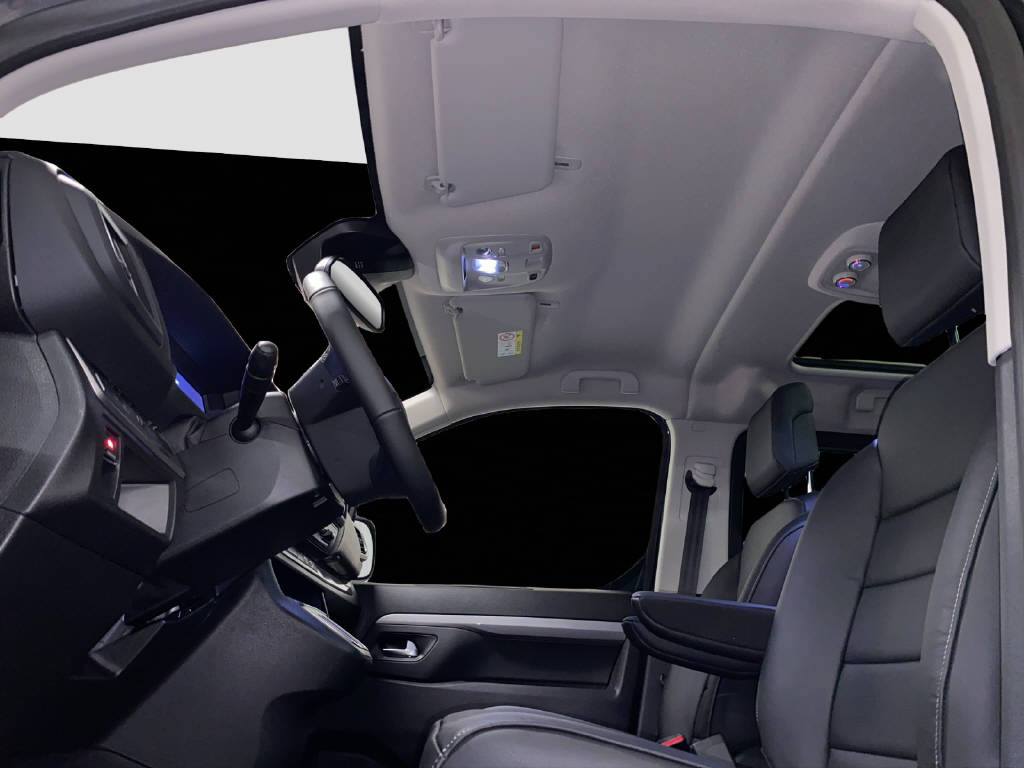 imho8269_2898832 vehicle image