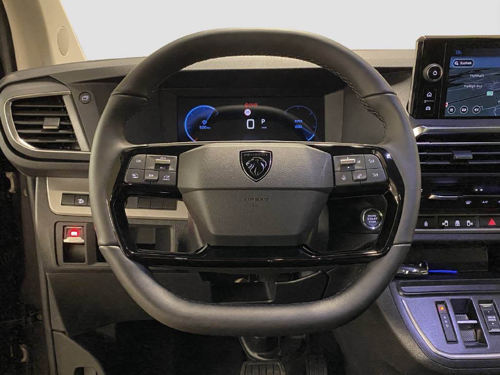 imho8269_2898832 vehicle image