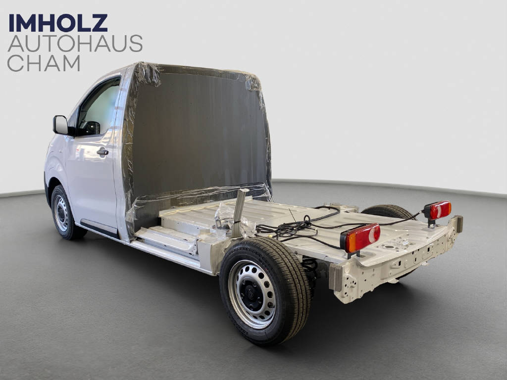 imho8269_2898833 vehicle image