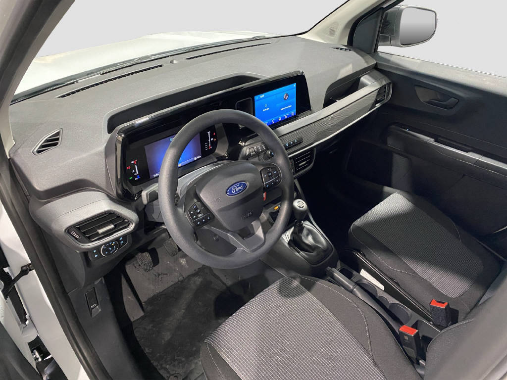 imho8269_2899586 vehicle image