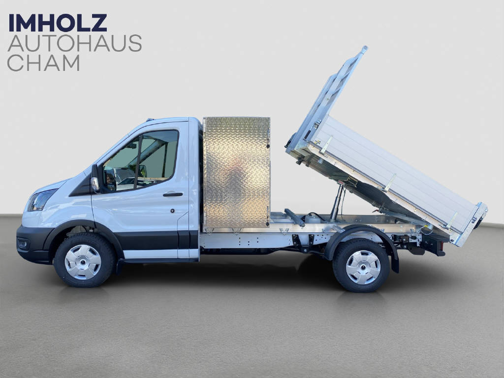 imho8269_2976114 vehicle image