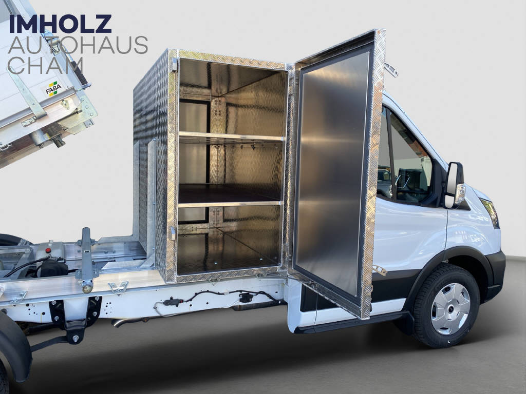 imho8269_2976114 vehicle image