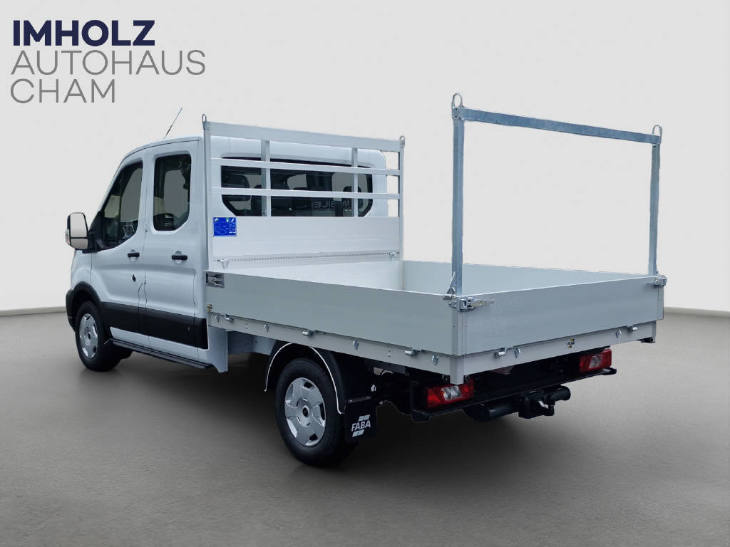 imho8269_2976115 vehicle image