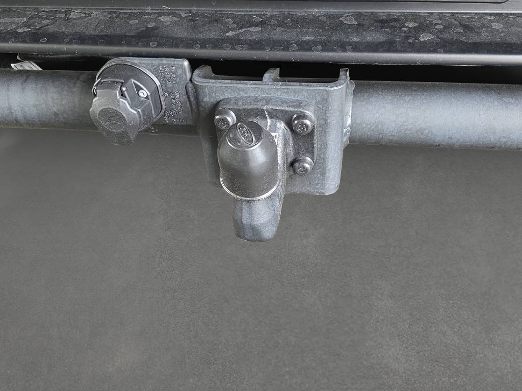 imho8269_2968183 vehicle image