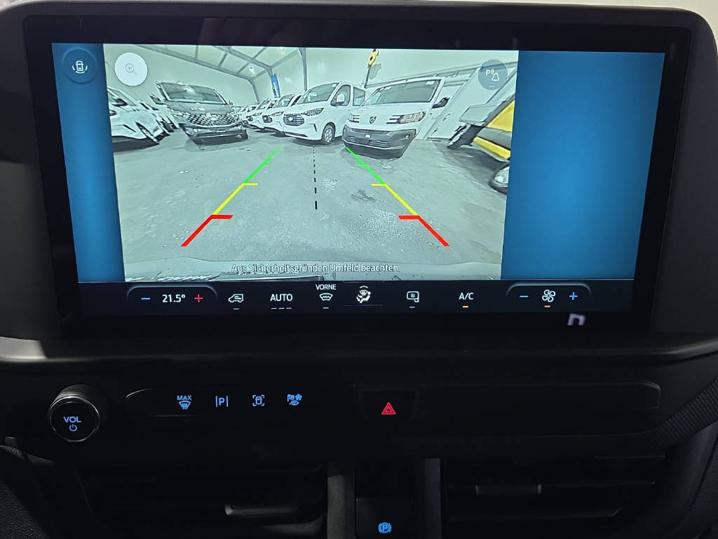 imho8269_2899587 vehicle image