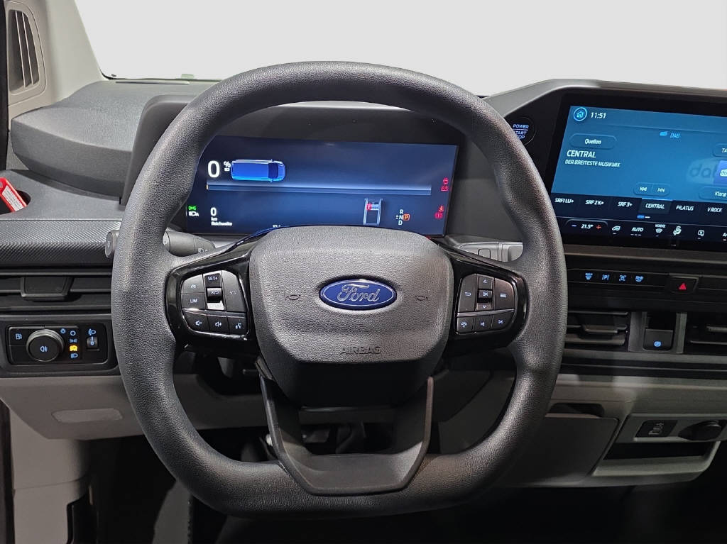 imho8269_2899587 vehicle image