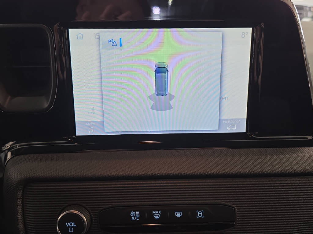 imho8269_2898839 vehicle image