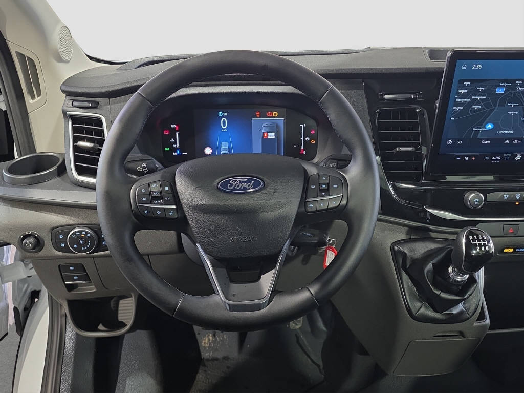 imho8269_2898840 vehicle image