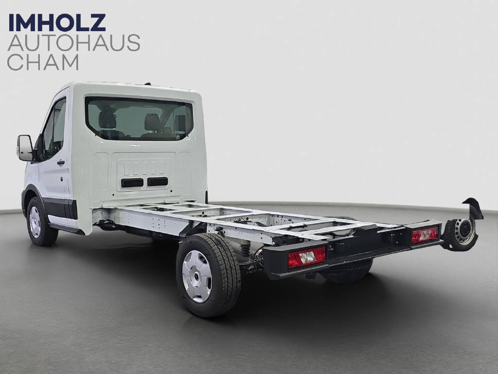 imho8269_2898840 vehicle image