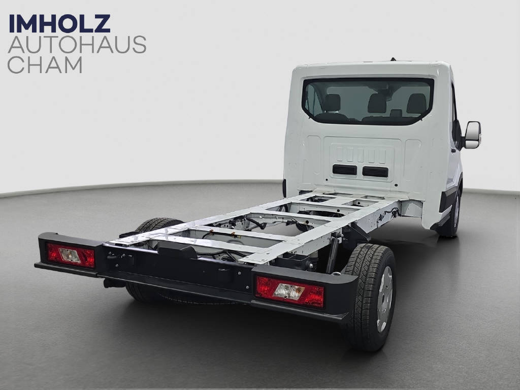 imho8269_2898840 vehicle image