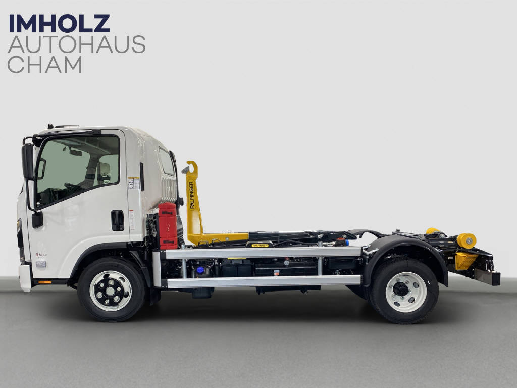 imho8269_2899593 vehicle image