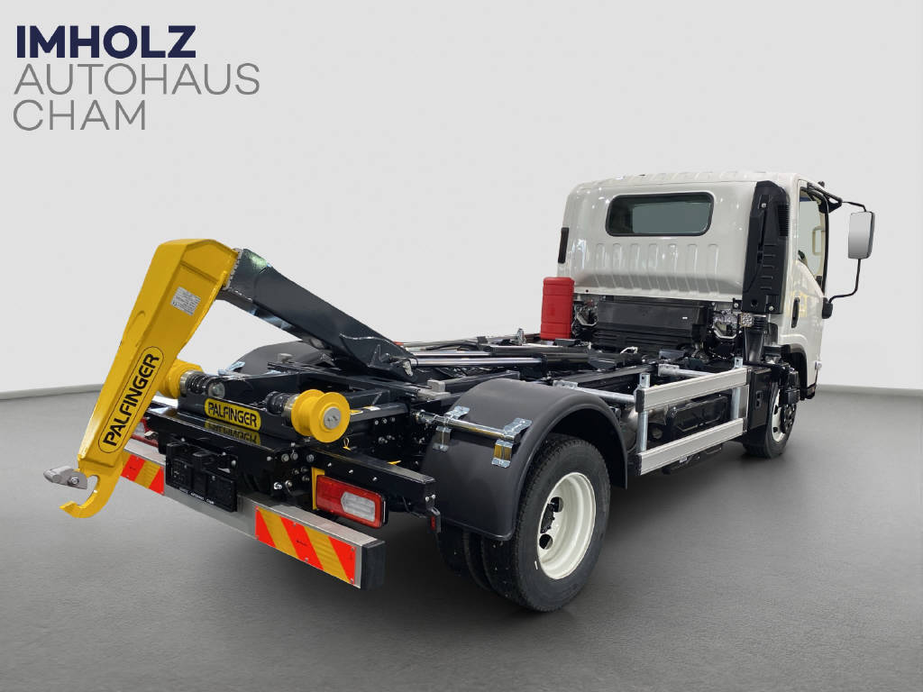 imho8269_2899593 vehicle image