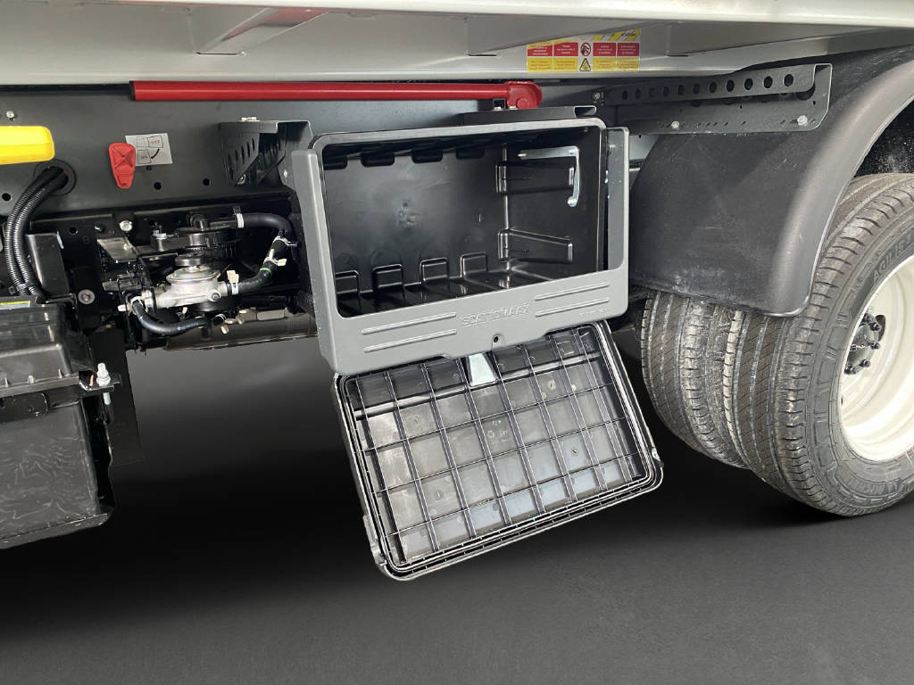 imho8269_2899595 vehicle image