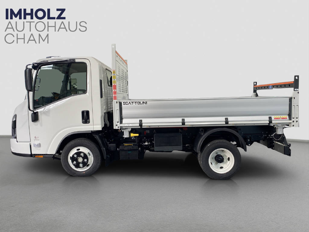 imho8269_2899595 vehicle image