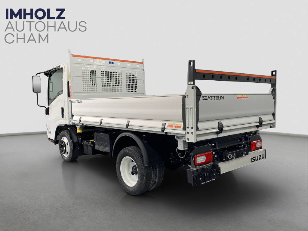 imho8269_2899595 vehicle image