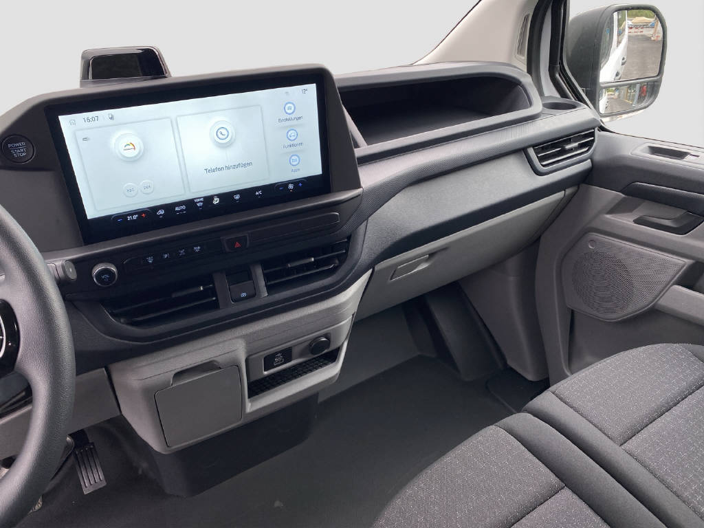 imho8269_2898845 vehicle image