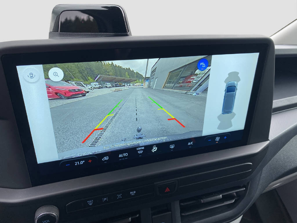 imho8269_2898845 vehicle image