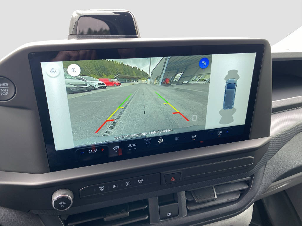 imho8269_2899598 vehicle image