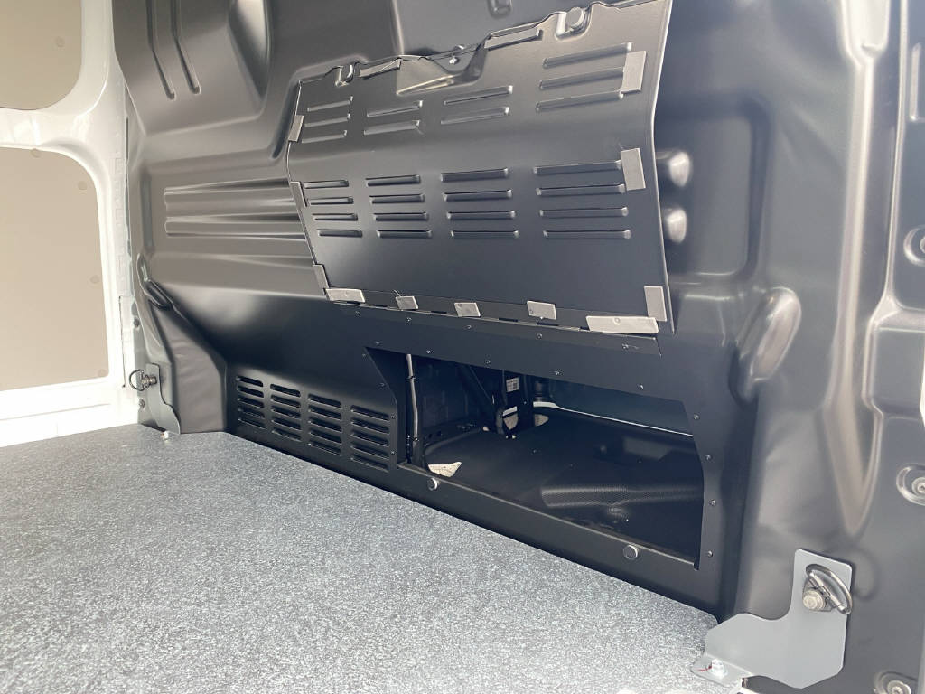 imho8269_2899598 vehicle image