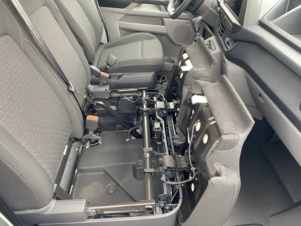 imho8269_2899598 vehicle image