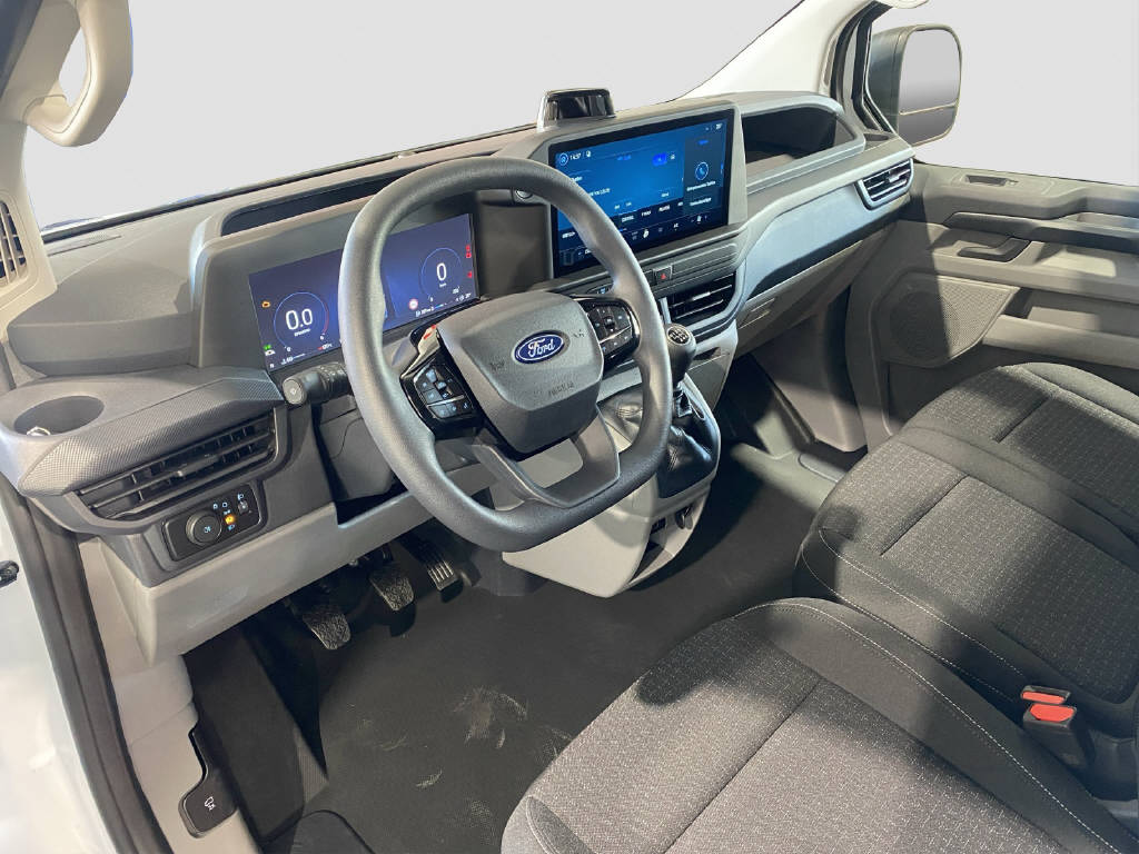 imho8269_2976124 vehicle image