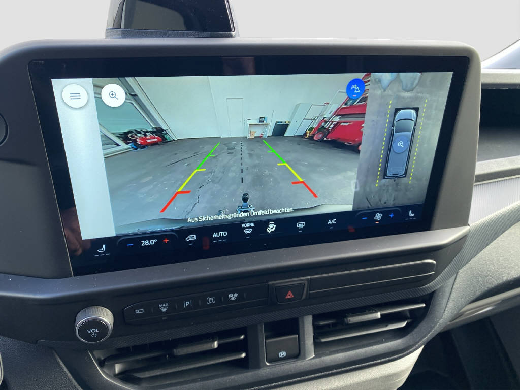 imho8269_2899599 vehicle image