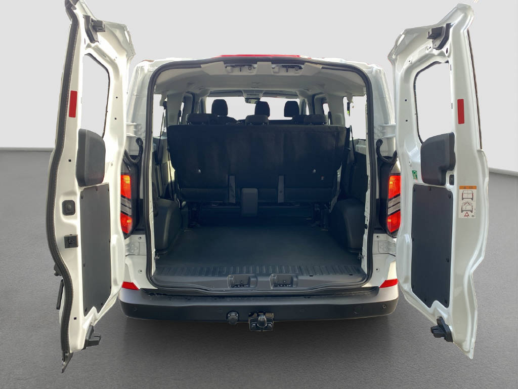 imho8269_2899599 vehicle image