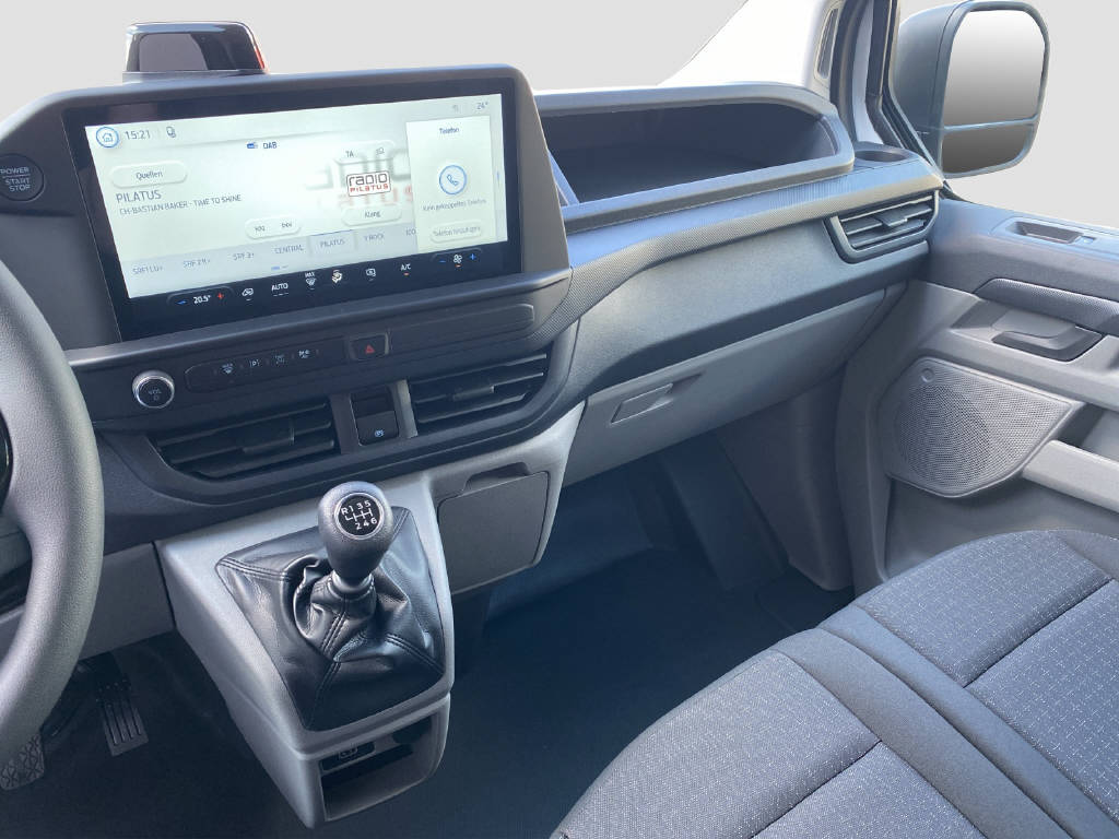 imho8269_2898848 vehicle image