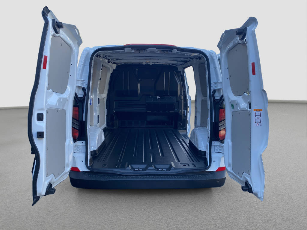 imho8269_2898848 vehicle image