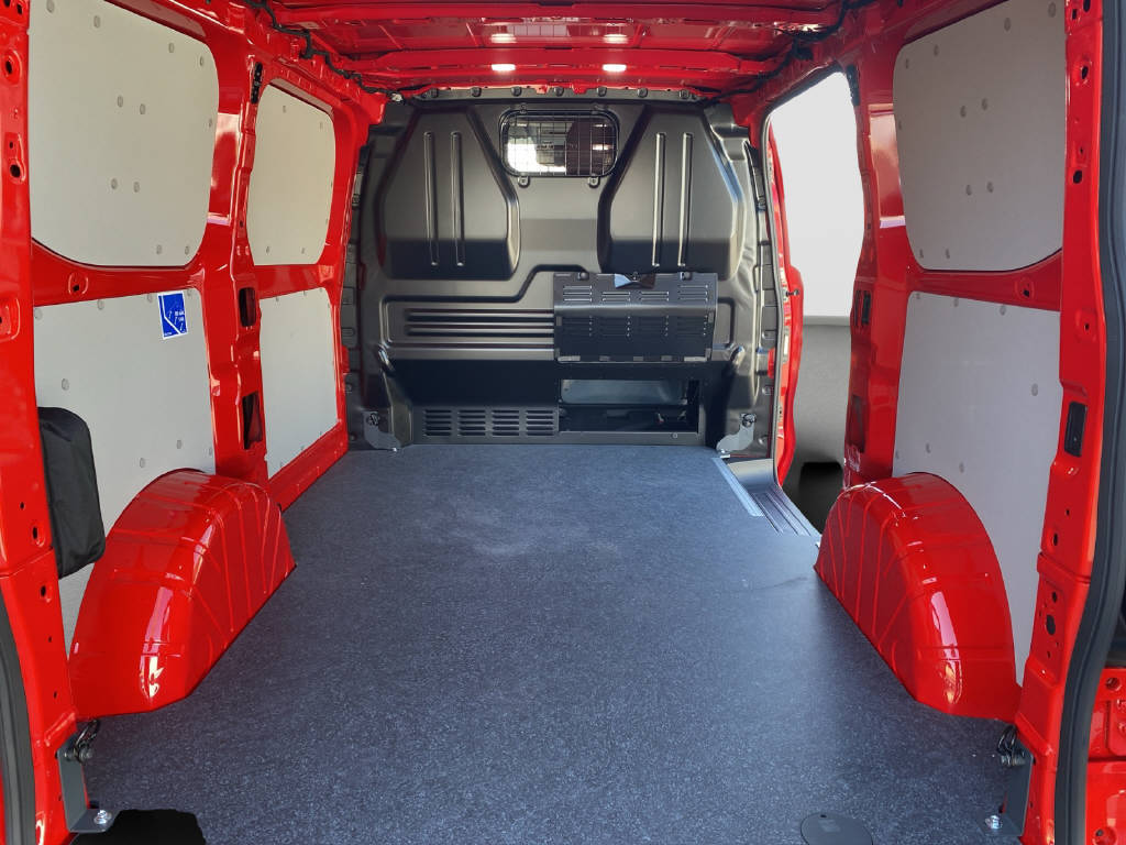 imho8269_2899603 vehicle image