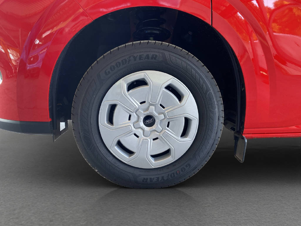 imho8269_2899603 vehicle image