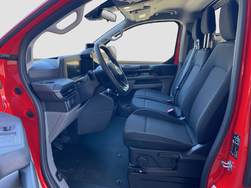 imho8269_2899603 vehicle image