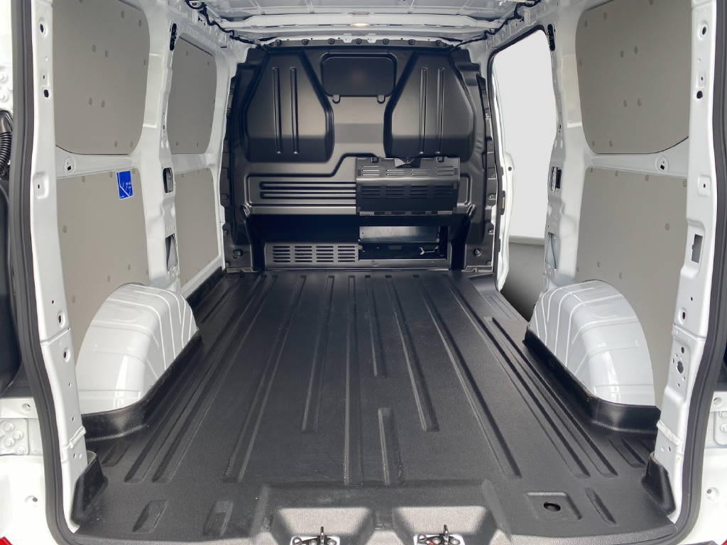 imho8269_2899604 vehicle image