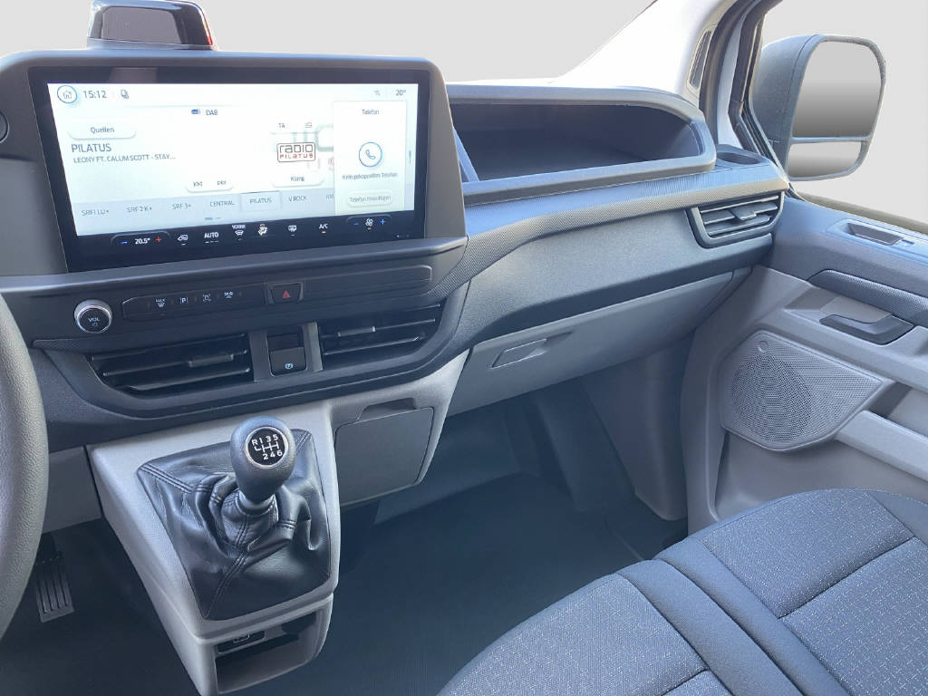 imho8269_2898853 vehicle image