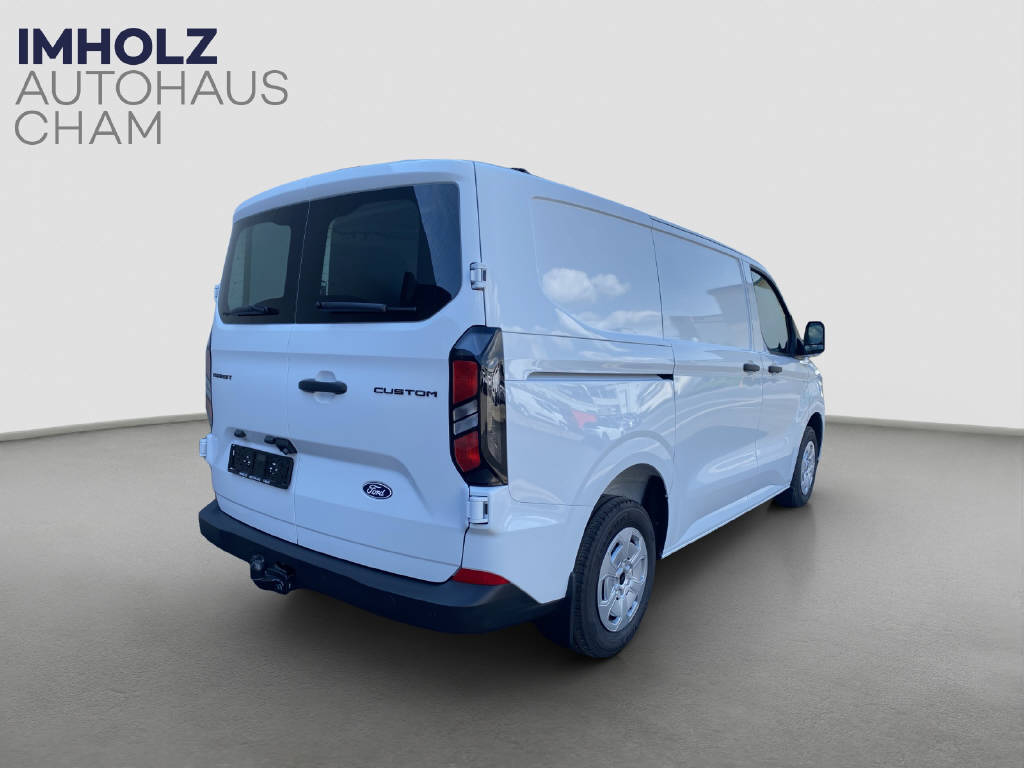 imho8269_2898853 vehicle image