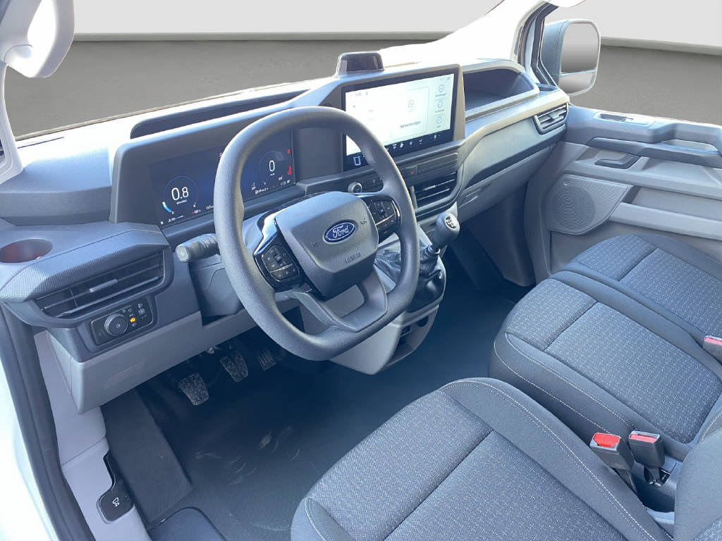 imho8269_2898853 vehicle image