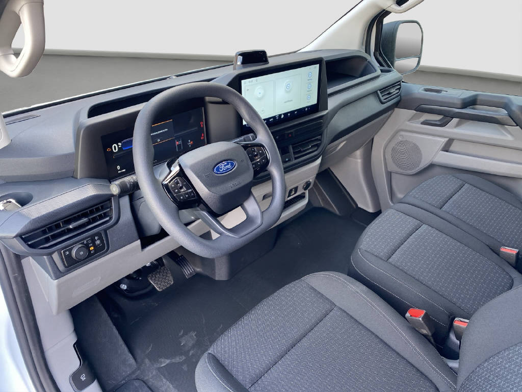 imho8269_2899609 vehicle image