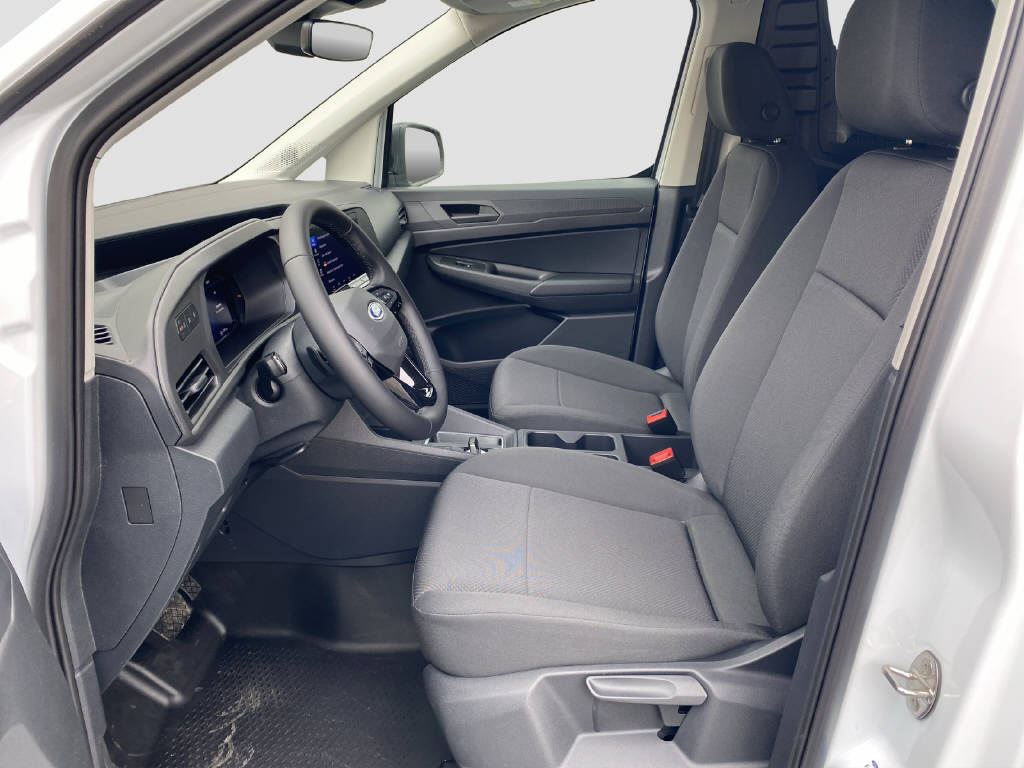 imho8269_2899610 vehicle image