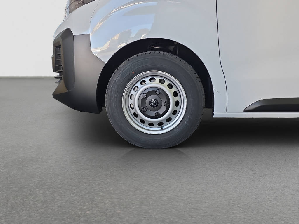 imho8269_2899613 vehicle image