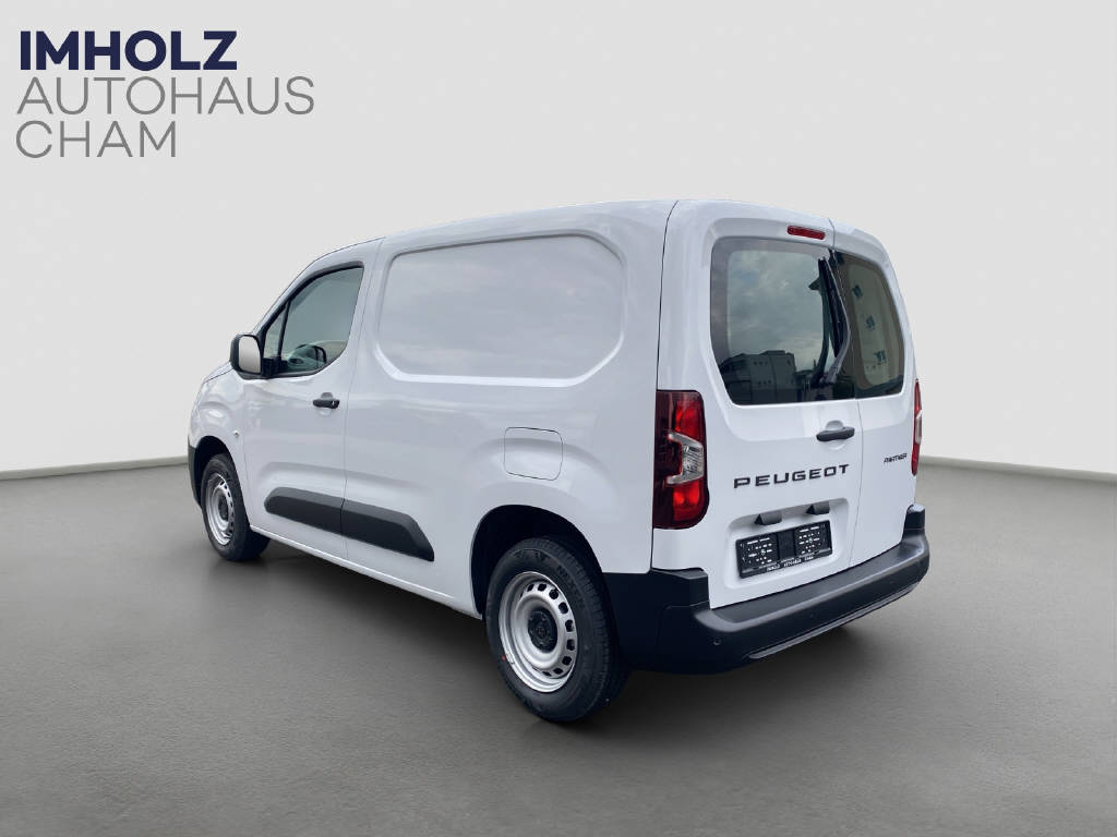 imho8269_2898864 vehicle image