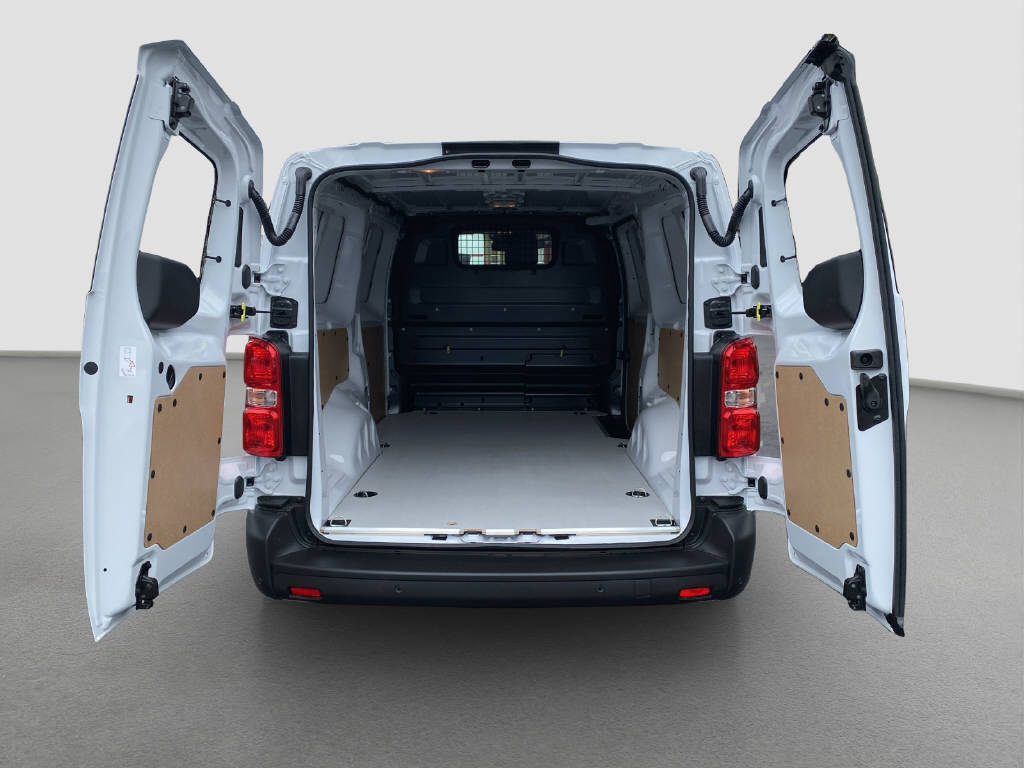 imho8269_2899617 vehicle image