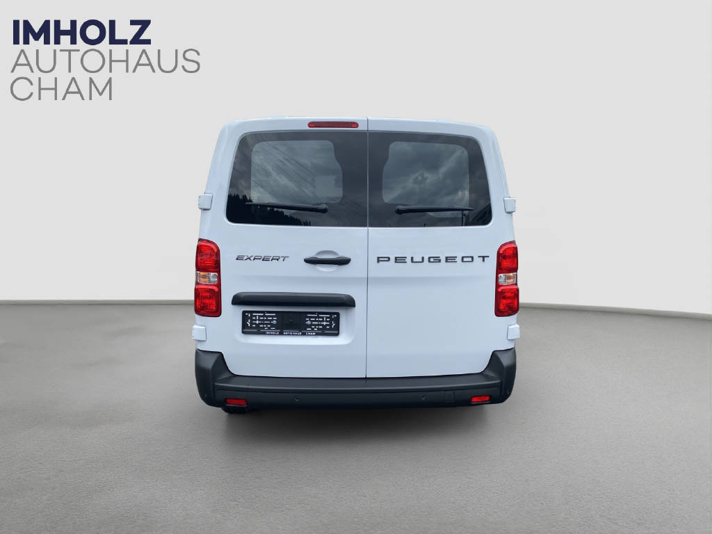 imho8269_2899617 vehicle image