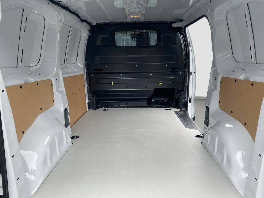 imho8269_2899618 vehicle image