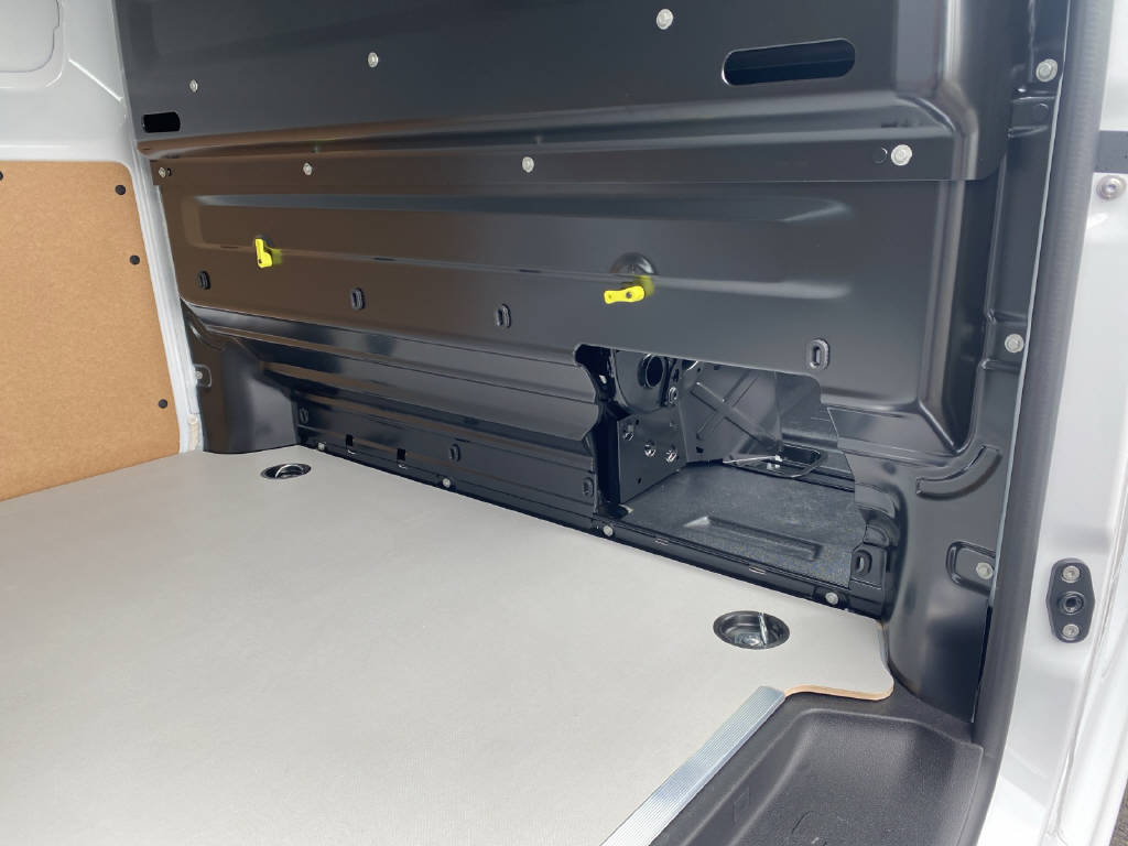 imho8269_2899618 vehicle image