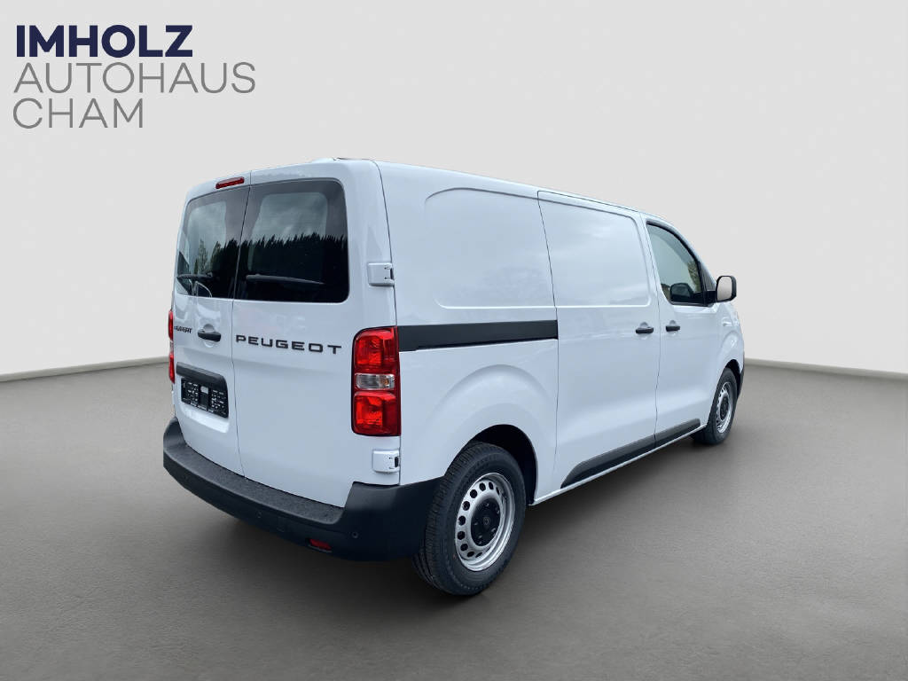 imho8269_2899618 vehicle image