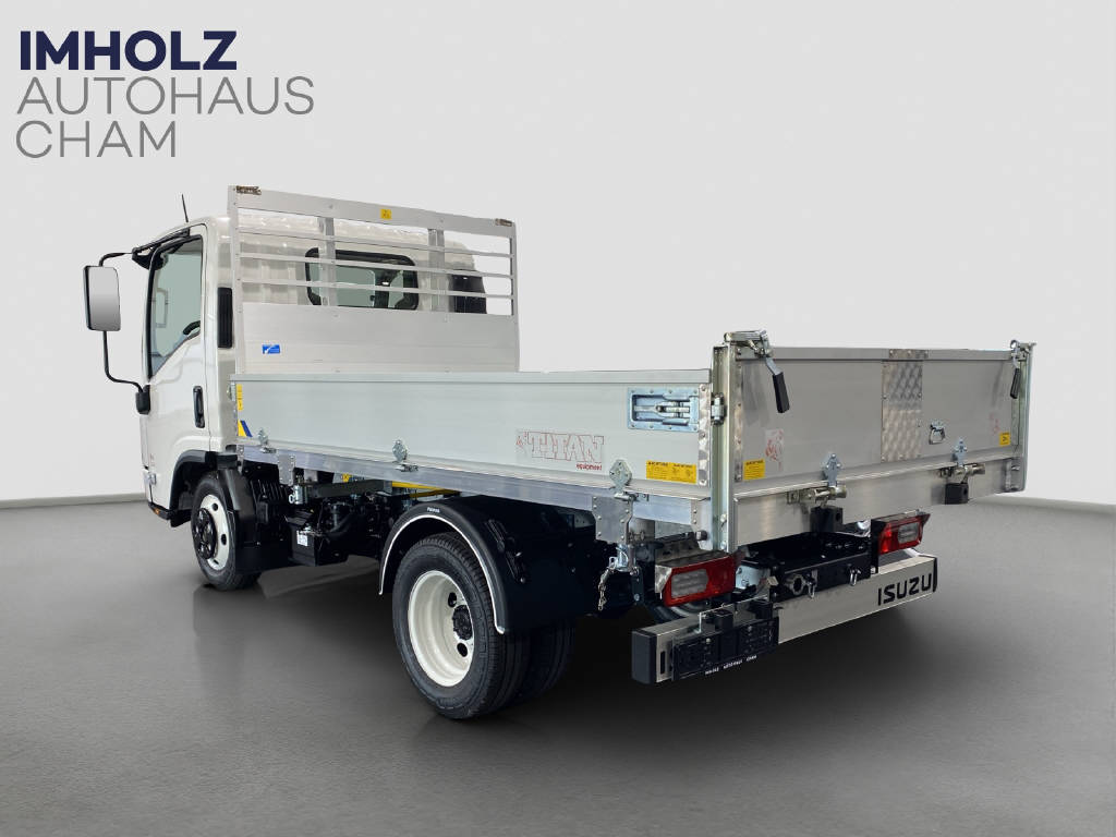 imho8269_2899626 vehicle image